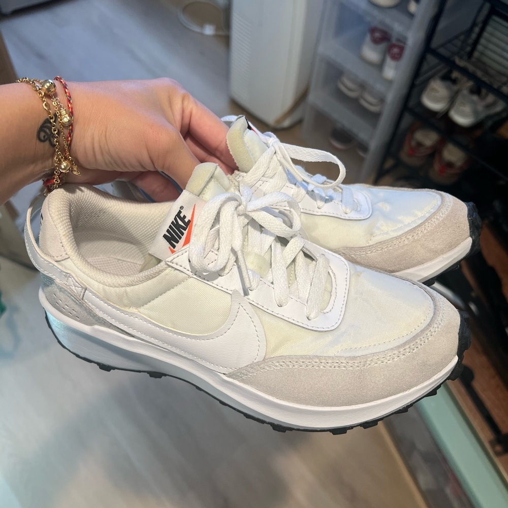 *MOVING SALE* Women’s Nike Waffle Debut Sz 6.5